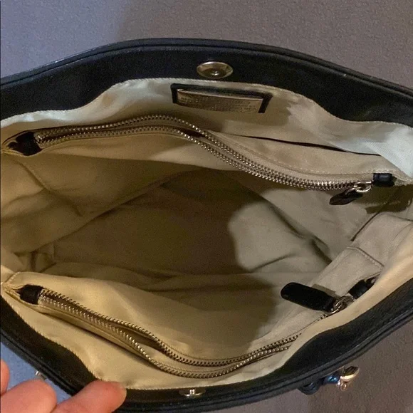 Valentino Black Leather Tote Bag - Picture 4 of 5